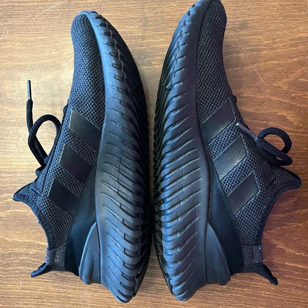 Adidas Kapitr 3.0 Men’s Running Shoes. Size 9. Black - Picture 7 of 9